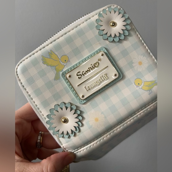 Loungefly Sanrio Cinnamoroll Floral Gingham Wallet - Picture 8 of 10